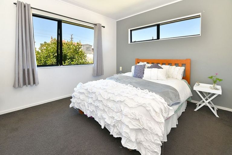 Photo of property in 5 Ellenbury Place, Stanmore Bay, Whangaparaoa, 0932