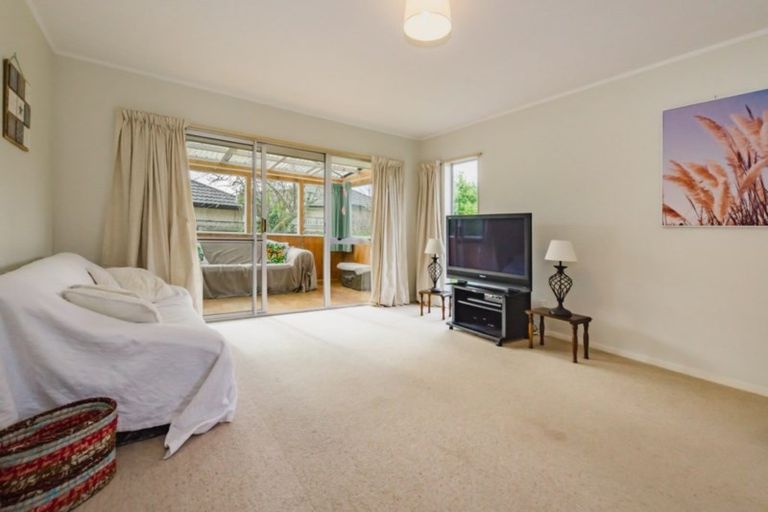 Photo of property in 28 Sunshine Avenue, Paraparaumu, 5032