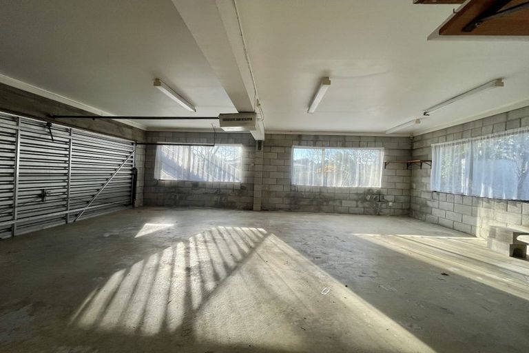 Photo of property in 3 Everglade Drive, Goodwood Heights, Auckland, 2105