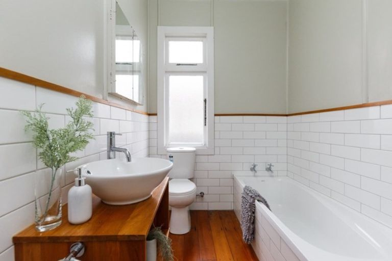 Photo of property in 30 Havill Street, Takaro, Palmerston North, 4410