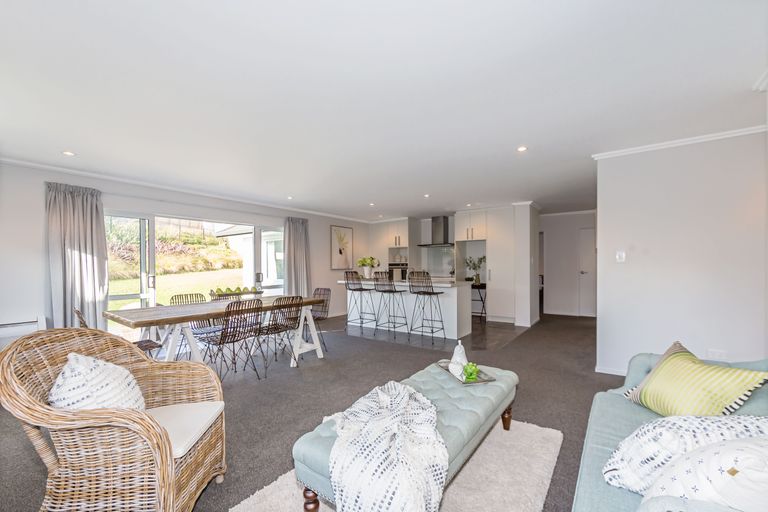 Photo of property in 162 Wainui Road, Silverdale, 0932