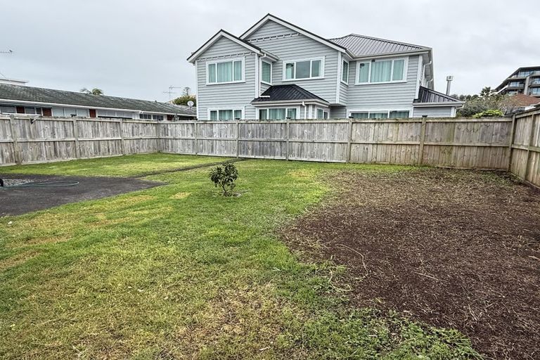 Photo of property in 12 Crete Avenue, Milford, Auckland, 0620