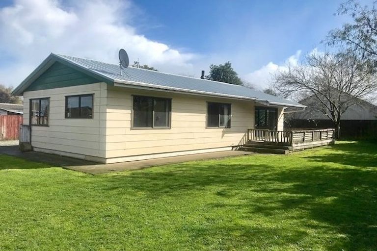 Photo of property in 24 Fisher Place, Carterton, 5713