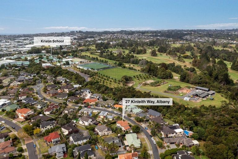 Photo of property in 27 Kinleith Way, Albany, Auckland, 0632
