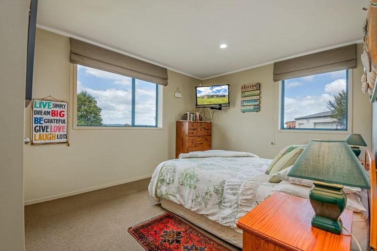 Photo of property in 47 Viles Road, Bulls, 4894