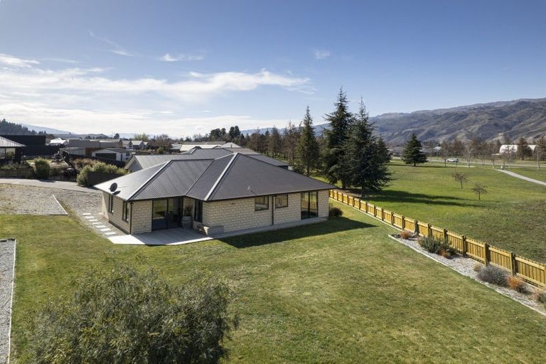 Photo of property in 35 Hosking Drive, Cromwell, 9310