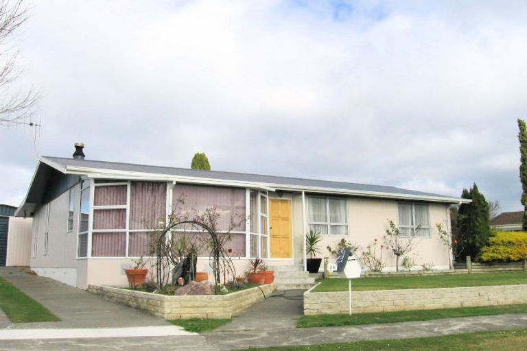 Photo of property in 38 Shortland Street, Tamatea, Napier, 4112
