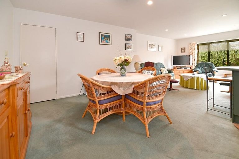 Photo of property in 12/262 Centreway Road, Orewa, 0931