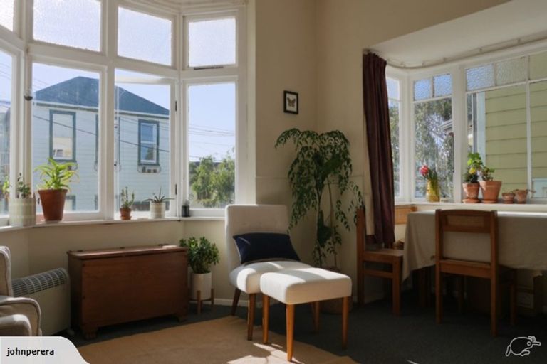 Photo of property in 19 George Street, Thorndon, Wellington, 6011