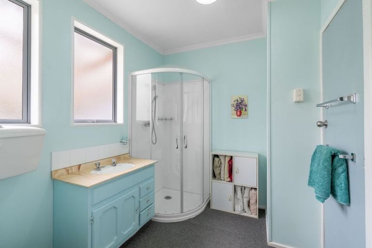 Photo of property in 250 Stirrat Street, Clifton, Invercargill, 9877