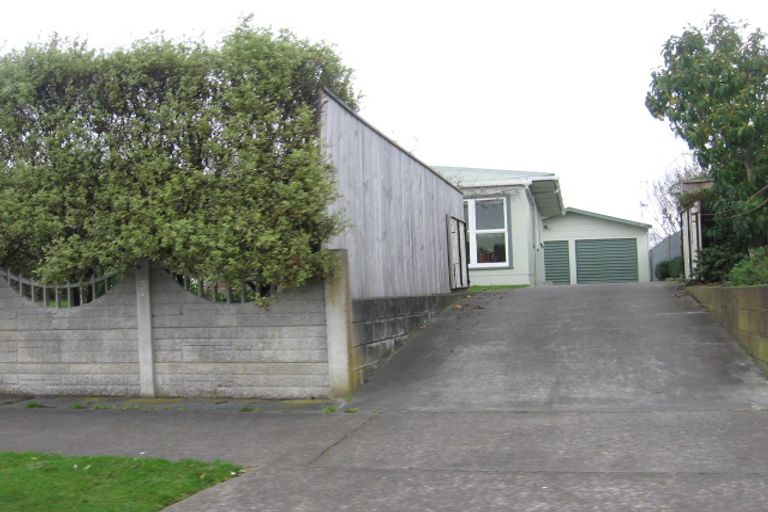 Photo of property in 20 Karamea Crescent, Kelvin Grove, Palmerston North, 4414