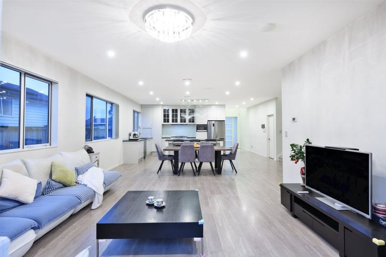 Photo of property in 7 Syrah Crescent, Ranui, Auckland, 0612