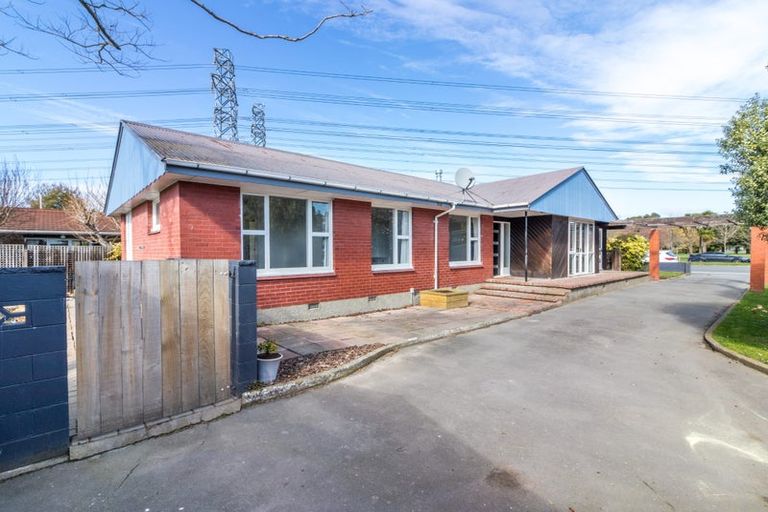 Photo of property in 316 Memorial Avenue, Burnside, Christchurch, 8053