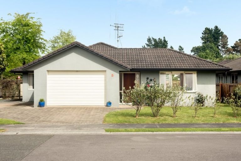 Photo of property in 5 Montrose Place, Pyes Pa, Tauranga, 3112