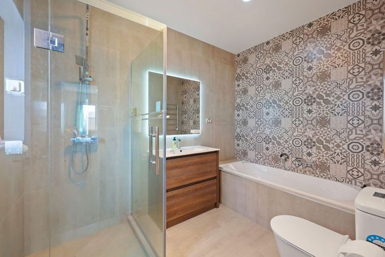 Photo of property in 102 Thomas Road, Flat Bush, Auckland, 2019