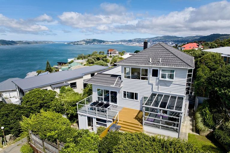 Photo of property in 102 Homebush Road, Khandallah, Wellington, 6035