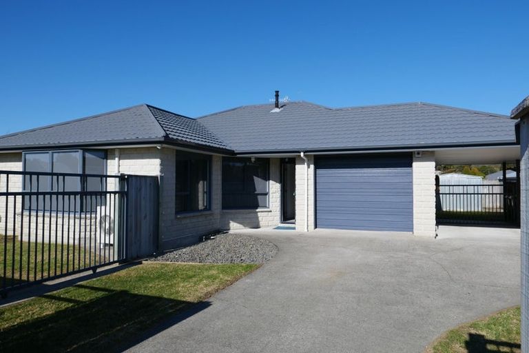 Photo of property in 20 Spackman Crescent, Paraparaumu, 5032