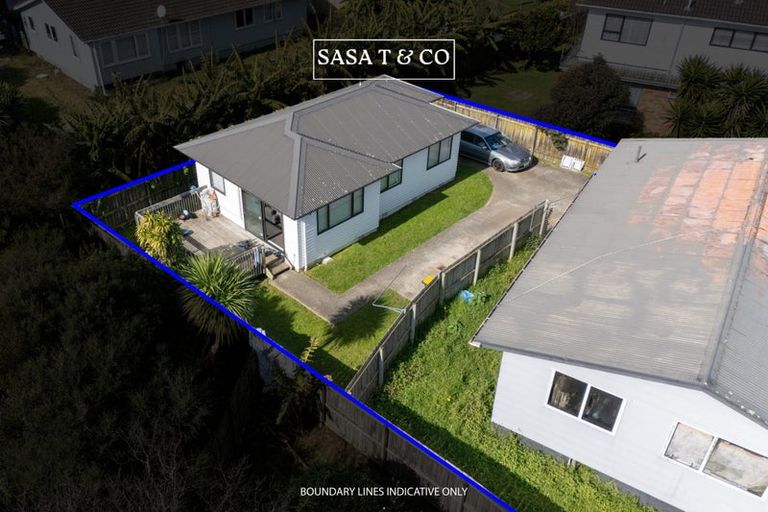 Photo of property in 90 Chelburn Crescent, Mangere East, Auckland, 2024