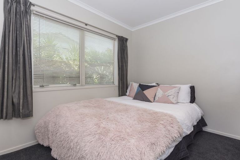 Photo of property in 11 Talbot Place, Welcome Bay, Tauranga, 3112