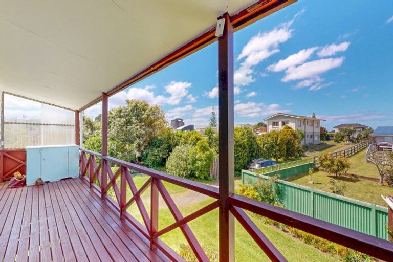 Photo of property in 48 Kon Tiki Road, Whiritoa, Whangamata, 3691