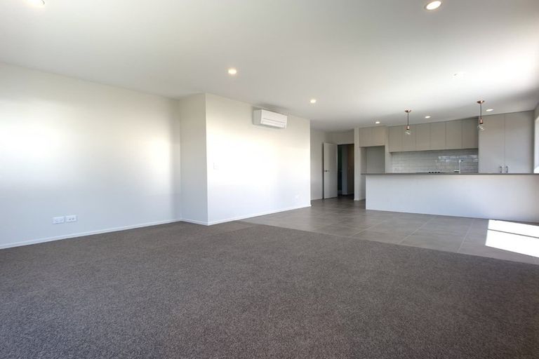 Photo of property in 10 Leicester Street, Jacks Point, 9371