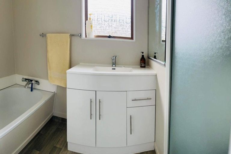 Photo of property in 10a Downing Avenue, Pirimai, Napier, 4112