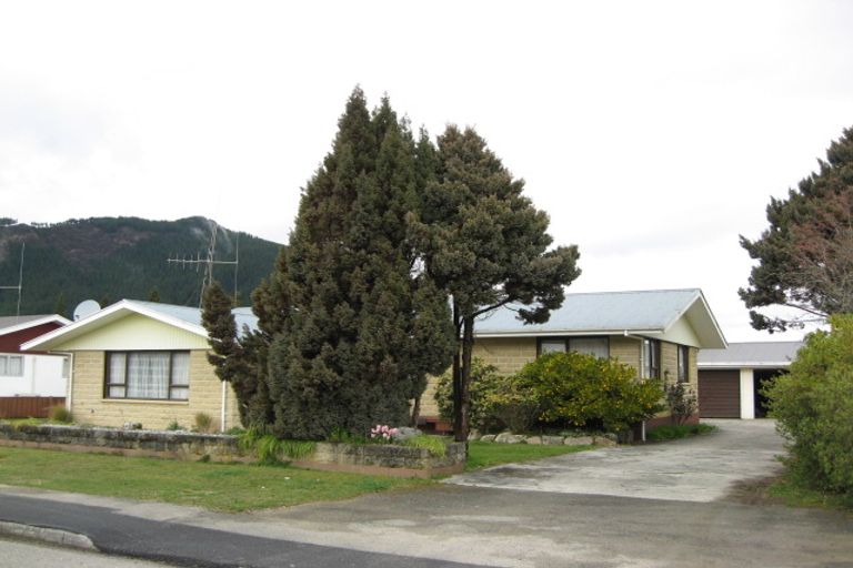 Photo of property in 30 Hampden Street, Murchison, 7007