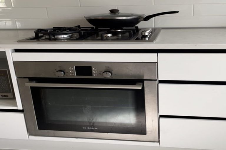 Photo of property in 5 Altair Place, Windsor Park, Auckland, 0632