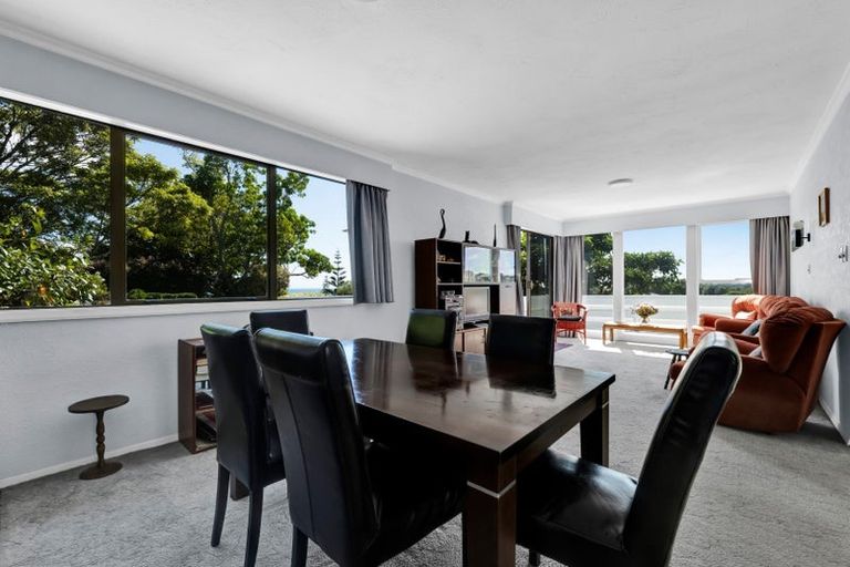 Photo of property in 10 Lawry Street, Moturoa, New Plymouth, 4310