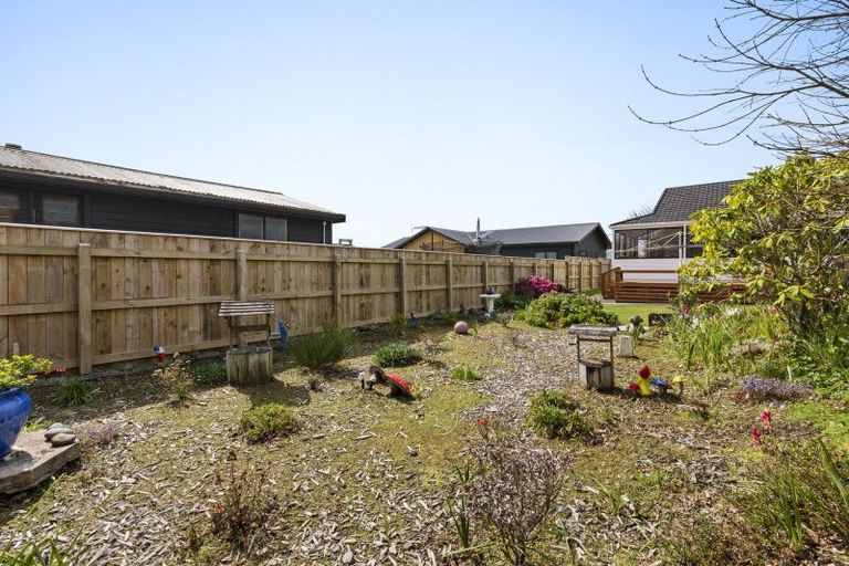 Photo of property in 12 Dunn Street, Egmont Village, 4372