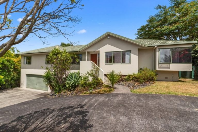 Photo of property in 41 Westpark Drive, West Harbour, Auckland, 0618