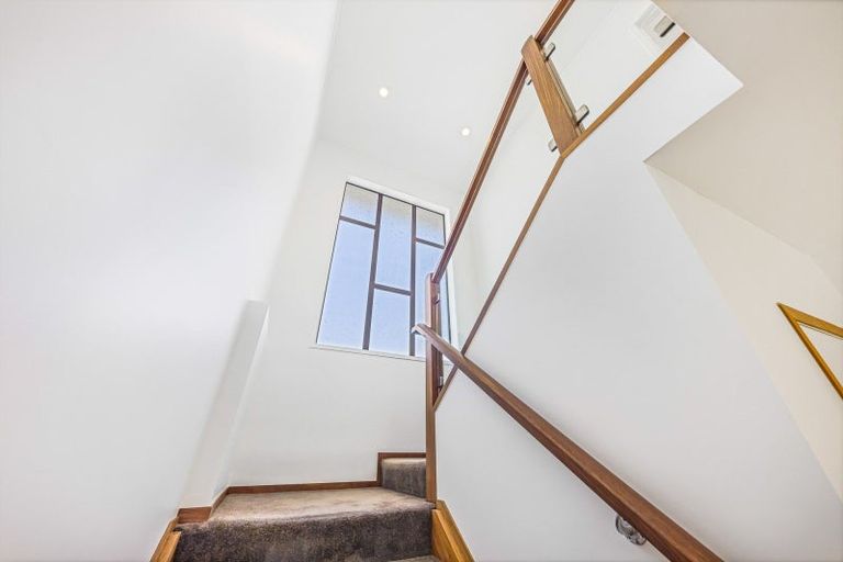 Photo of property in 55 Dignan Street, Point Chevalier, Auckland, 1022