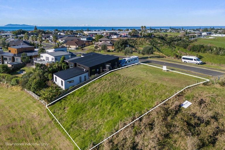 Photo of property in 48 Browns Drive, Waihi Beach, 3611