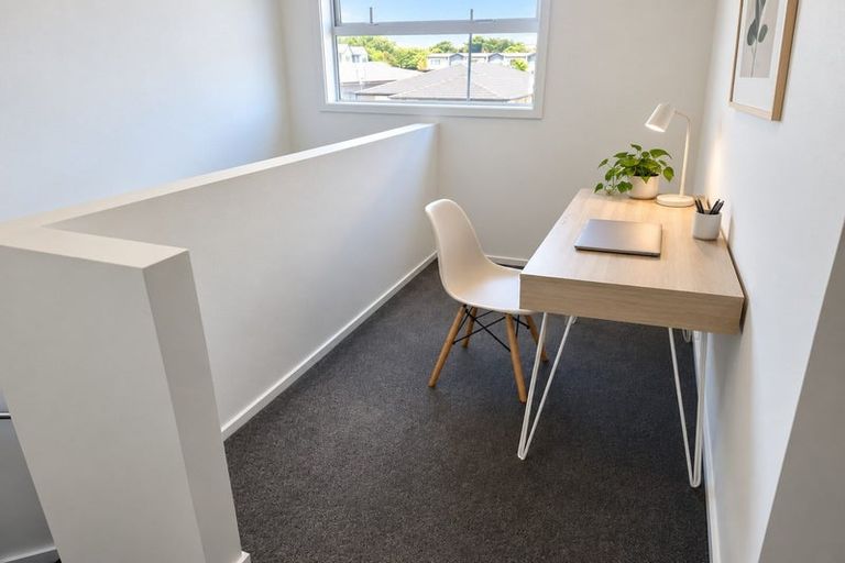 Photo of property in 8 Torea Place, Kenepuru, Porirua, 5022