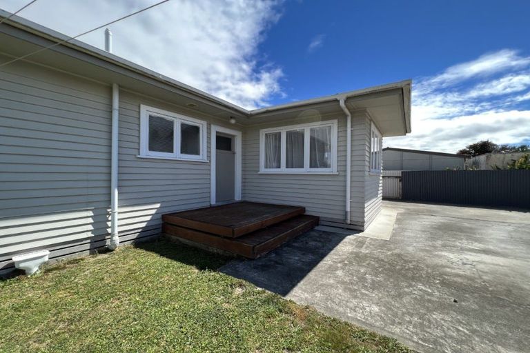 Photo of property in 30 Botanical Road, Takaro, Palmerston North, 4412