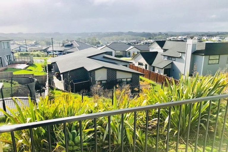 Photo of property in 63 Manuel Road, Silverdale, 0932