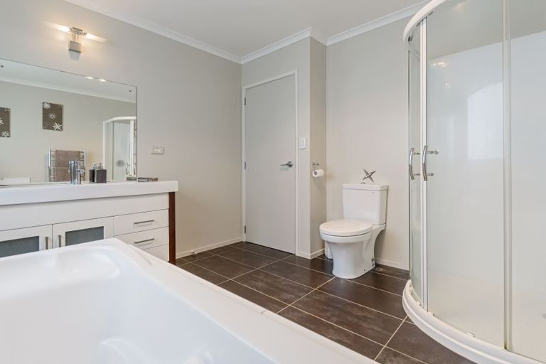 Photo of property in 11 Talbot Place, Welcome Bay, Tauranga, 3112