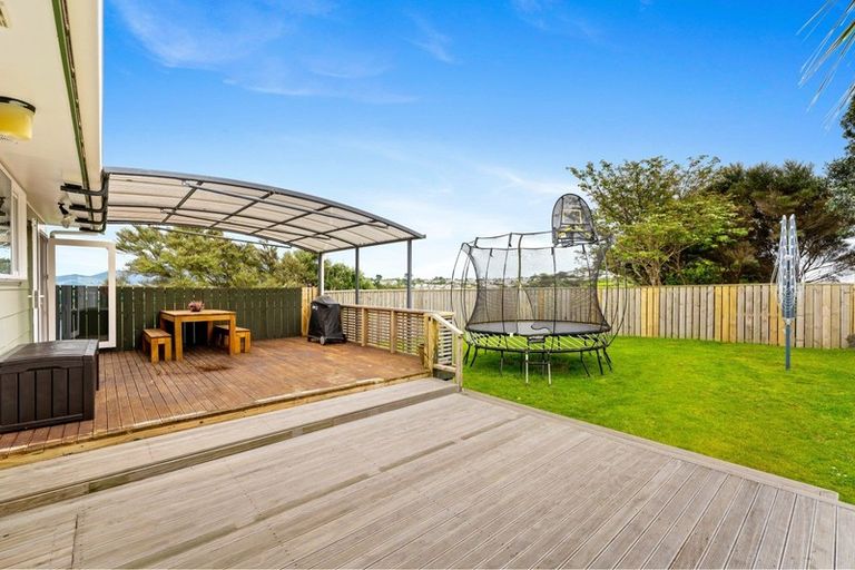 Photo of property in 6 Gaff Place, Whitby, Porirua, 5024