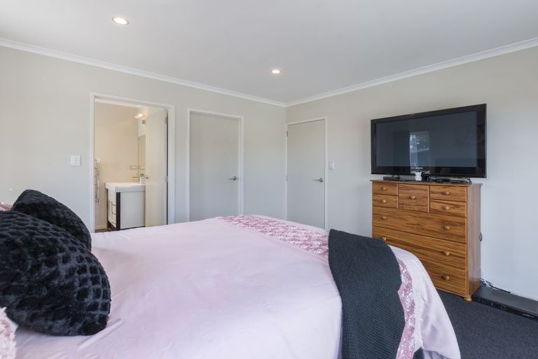 Photo of property in 11 Talbot Place, Welcome Bay, Tauranga, 3112