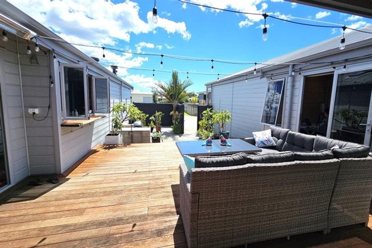 Photo of property in 132 Harbour Drive, Matarangi, Whitianga, 3592