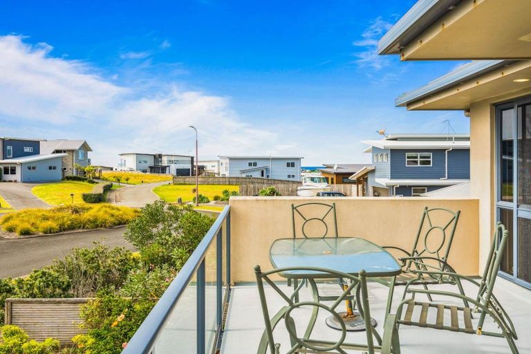 Photo of property in 10 Tuturu View, Ruakaka, 0116