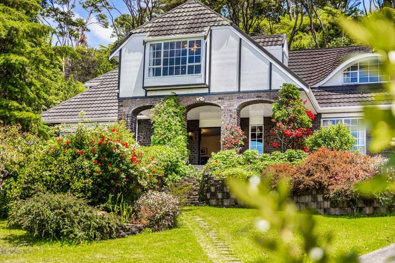 Photo of property in 31 Laingfield Terrace, Laingholm, Auckland, 0604