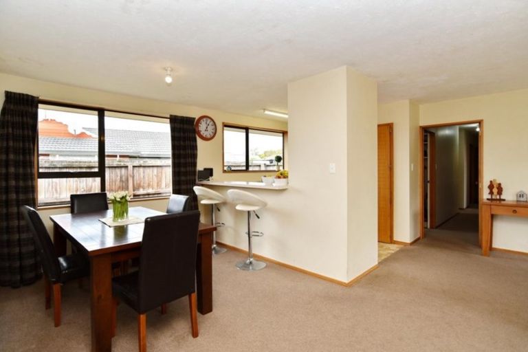 Photo of property in 11a Mulberry Place, Redwood, Christchurch, 8051
