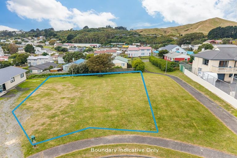 Photo of property in 5 Louisa Grove, Waitangirua, Porirua, 5024