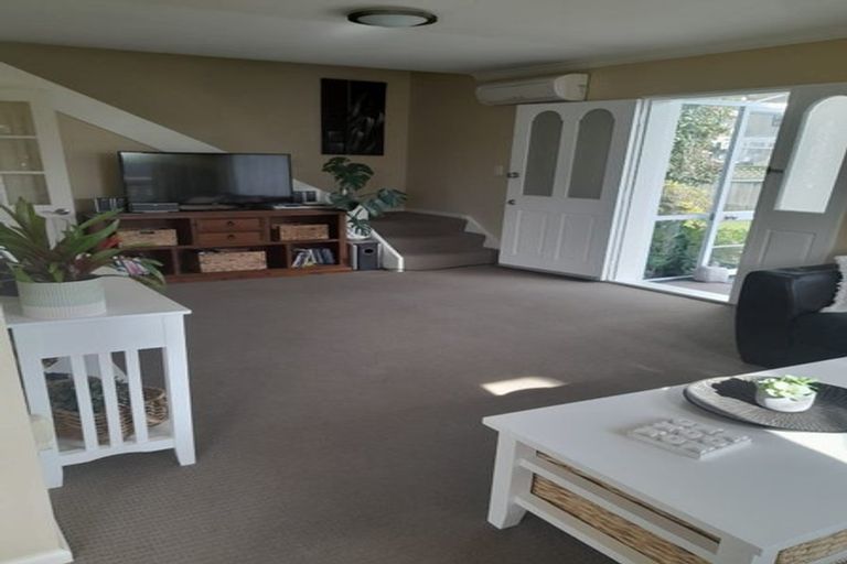 Photo of property in 3 Gavin Road, Raumati Beach, Paraparaumu, 5032