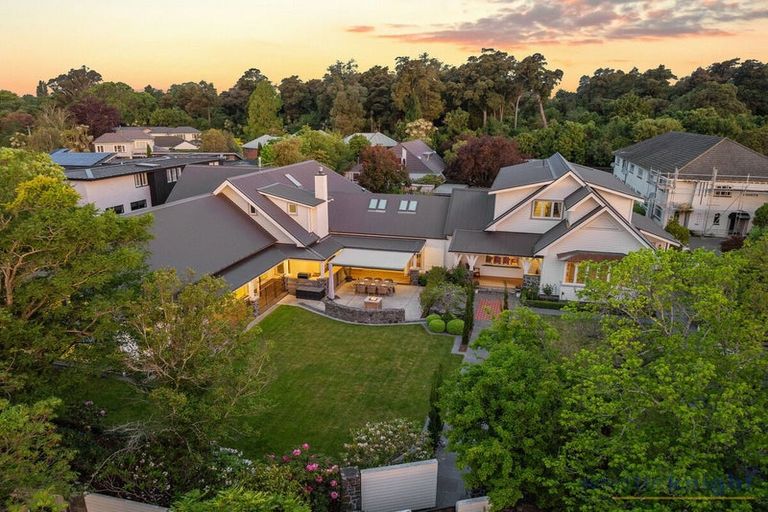 Photo of property in 75 Totara Street, Fendalton, Christchurch, 8041