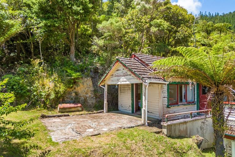 Photo of property in 85 Elmslie Road, Pinehaven, Upper Hutt, 5019