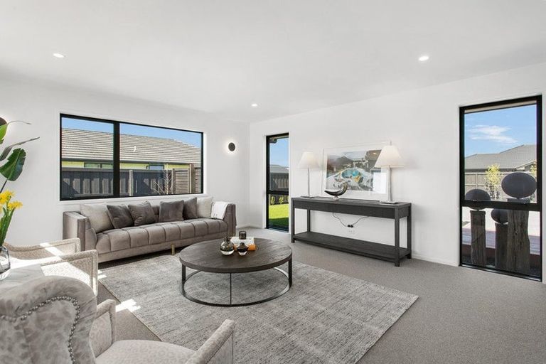 Photo of property in 6 Earl Way, Amberley, 7410