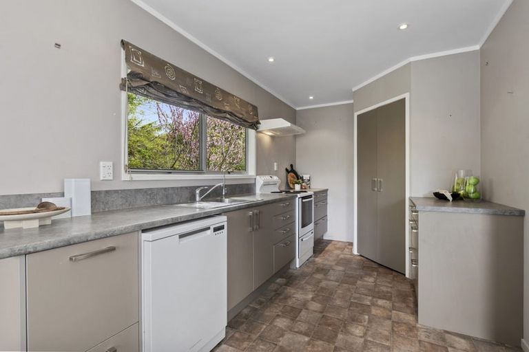 Photo of property in 37 Tauraroa Road, Maungakaramea, Whangarei, 0178