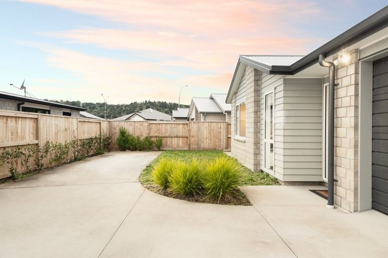 Photo of property in 14 Foley Grove, Pyes Pa, Tauranga, 3110